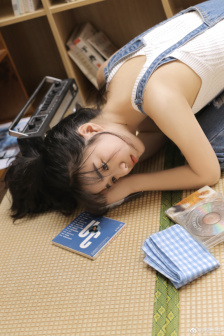 女人扒开的小泬高潮喷水小说